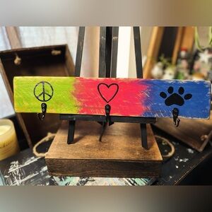 3 hook coat/leash sign